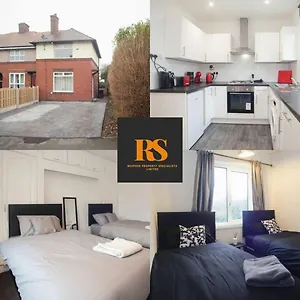 Lovely 2 Bedroom House Central Location Holiday home Sheffield